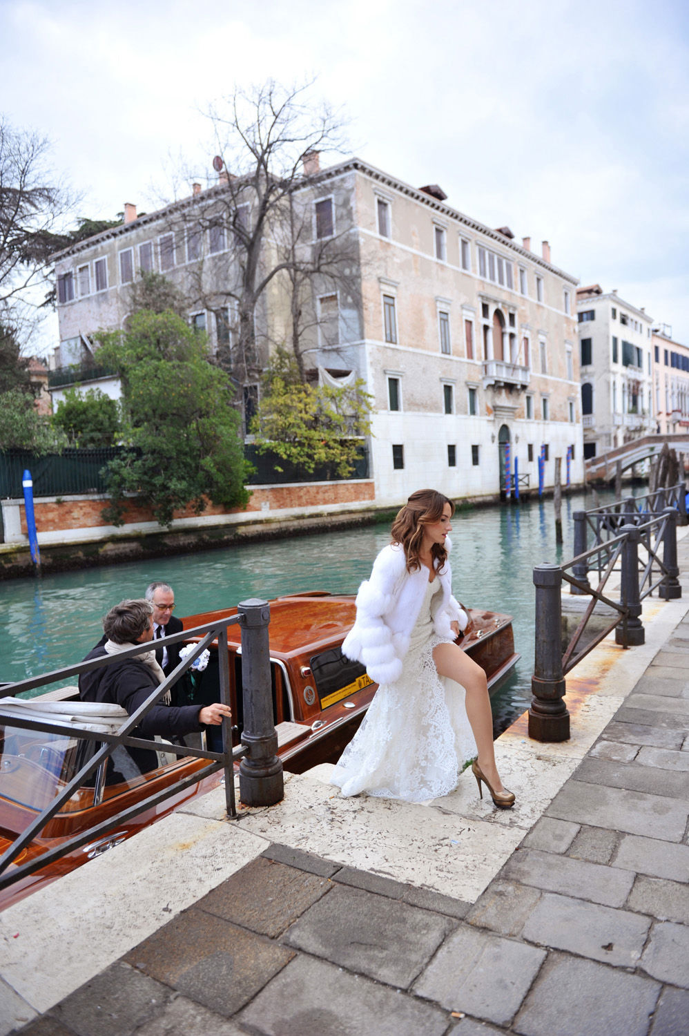 Moscha and Nikos Venice wedding in Italy at Ca' Sagredo Hotel, photographed by wedding photographer Venice XOANDREA